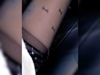 Yna-and-Yn webcam model stream image