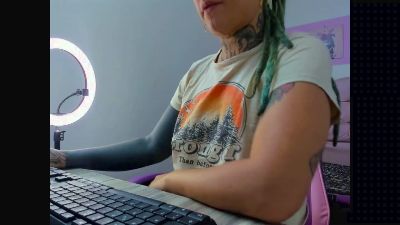 Agness_18 webcam model stream image