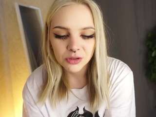 marianelin webcam model stream image