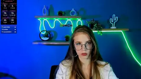 lulu_fly_ webcam model stream image