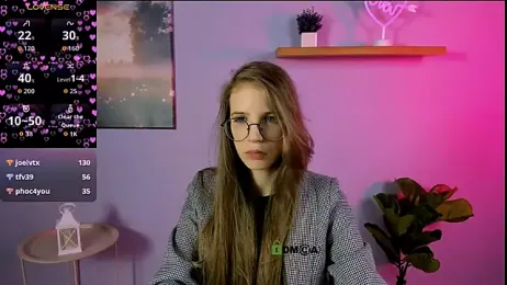 lulu_fly_ webcam model stream image