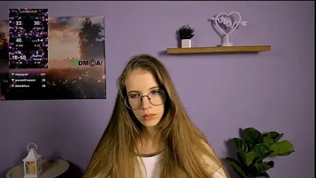 lulu_fly_ webcam model stream image