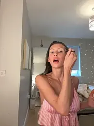 MilaRenee webcam stripchat model stream image