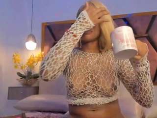vayoleennn webcam model stream image