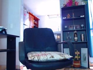 Derryck webcam model stream image