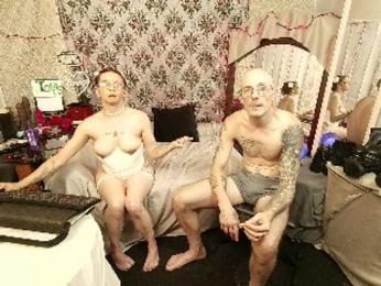 CandysReaperCouple420 webcam model stream image