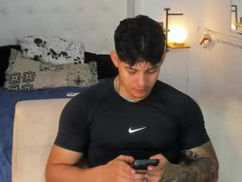 lunay_xtreemboy webcam chaturbate model stream image