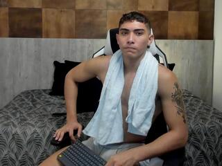 Roman Kade webcam model stream image
