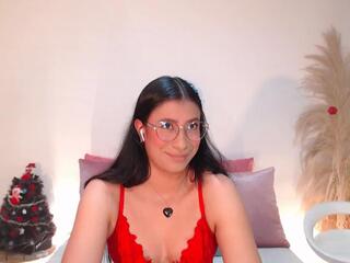 Lucy Minds webcam model stream image