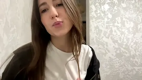 DeannaSuri webcam model stream image