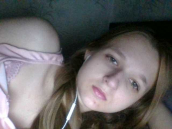 Kitty20Meow webcam model stream image