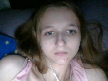 Kitty20Meow webcam bongacams model stream image
