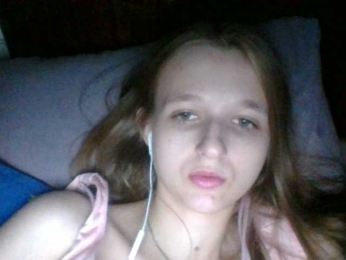 Kitty20Meow webcam model stream image