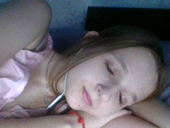 Kitty20Meow webcam model stream image