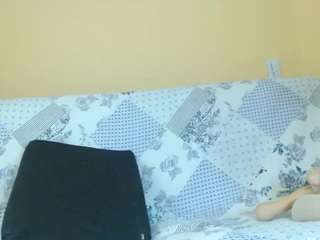 selene-32 webcam model stream image