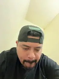 SmallandThickCock webcam preview