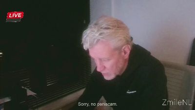 ZmileNL webcam model stream image