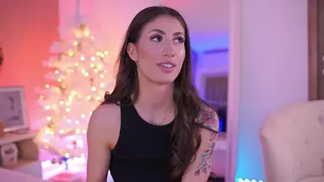 OhhAisha webcam model stream image