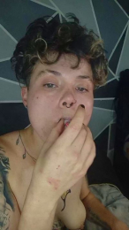 Megan222_ webcam model stream image