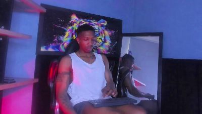daviincii_ webcam model stream image