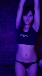 Apriilhot webcam cam4 model stream image