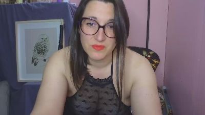 Bellalouva webcam model stream image
