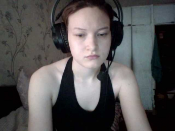 kurtizanka-partizanka webcam model stream image