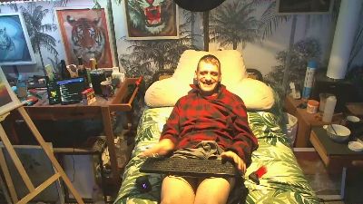BOURON77 webcam model stream image