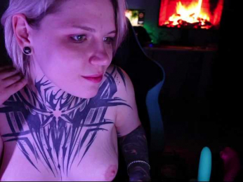 Leanian webcam bongacams model stream image