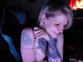 Leanian webcam model stream image