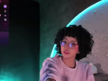 emma_nakamura webcam model stream image