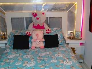 alejastorm webcam model stream image
