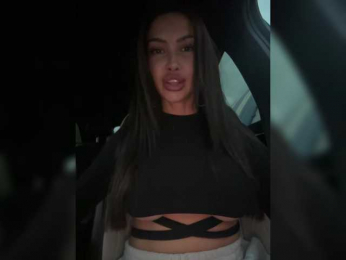 -MOANA- webcam model stream image