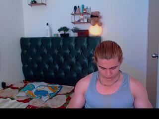 Erick Lion webcam model stream image