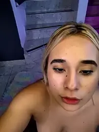 Cloe_mills webcam model stream image