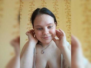 SweetPiggy webcam model stream image