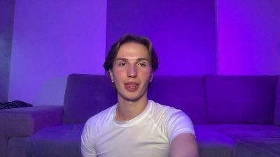 LeoWild01 webcam model stream image