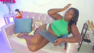 alanavega2 webcam model stream image