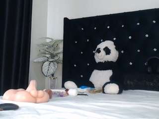 dominantebony webcam model stream image