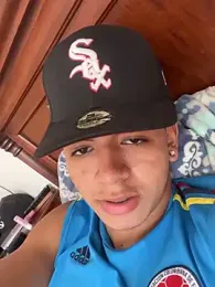 JoanG10 webcam model stream image