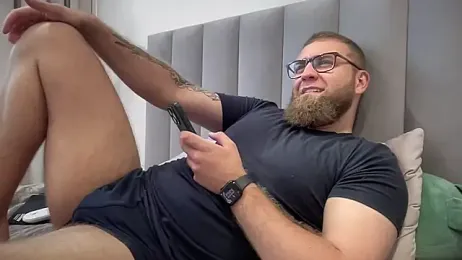 Bear_bear_ webcam model stream image