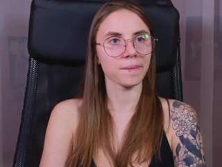 annastark webcam model stream image