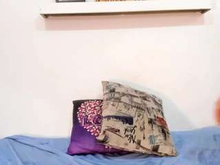 violettylorrrrr webcam model stream image