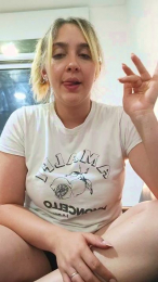 Ayutitaa webcam cam4 model stream image