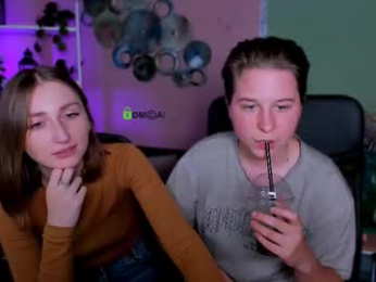 sayana_world webcam model stream image