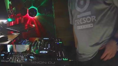 1st_omen webcam model stream image