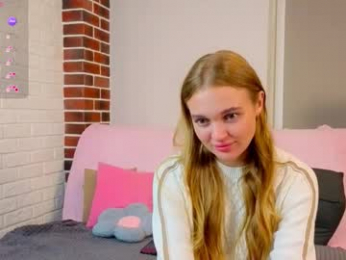 moirawenzinger webcam chaturbate model stream image