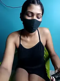 Triha_18 webcam model stream image