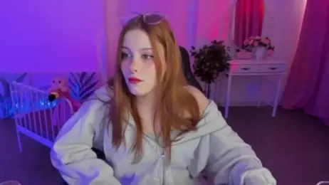 CoralineKeyns webcam model stream image