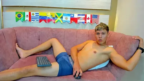 Nightmare_Voy webcam model stream image
